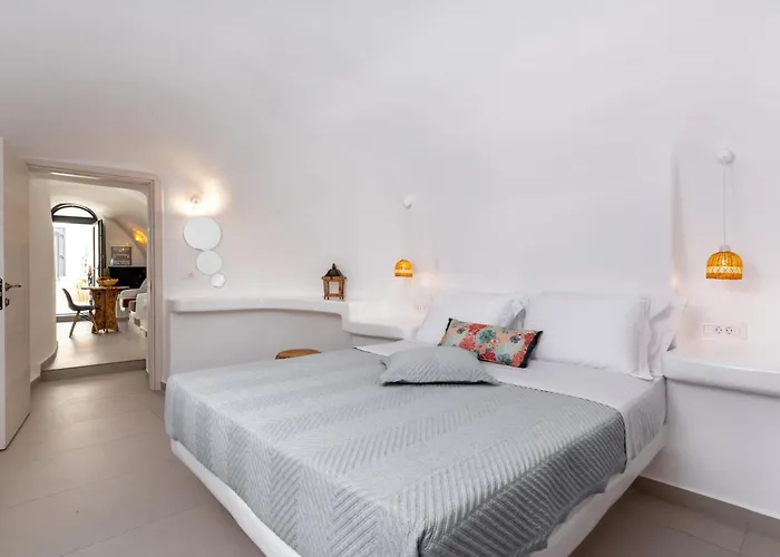 Feriehus Santorini Cave Kontochori