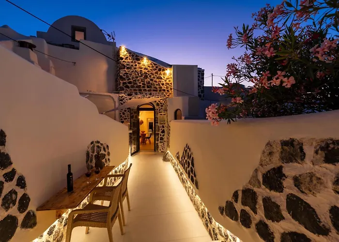 Feriehus Santorini Cave Kontochori